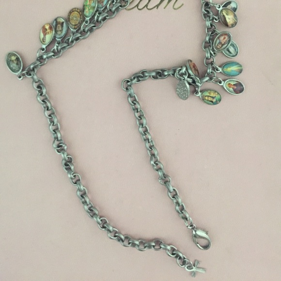 Necklace and bracelet set - Picture 4 of 4